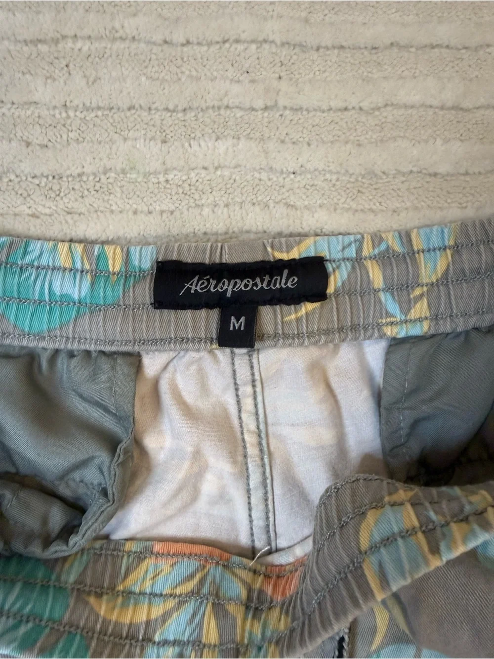 Aeropostale men’s tropical